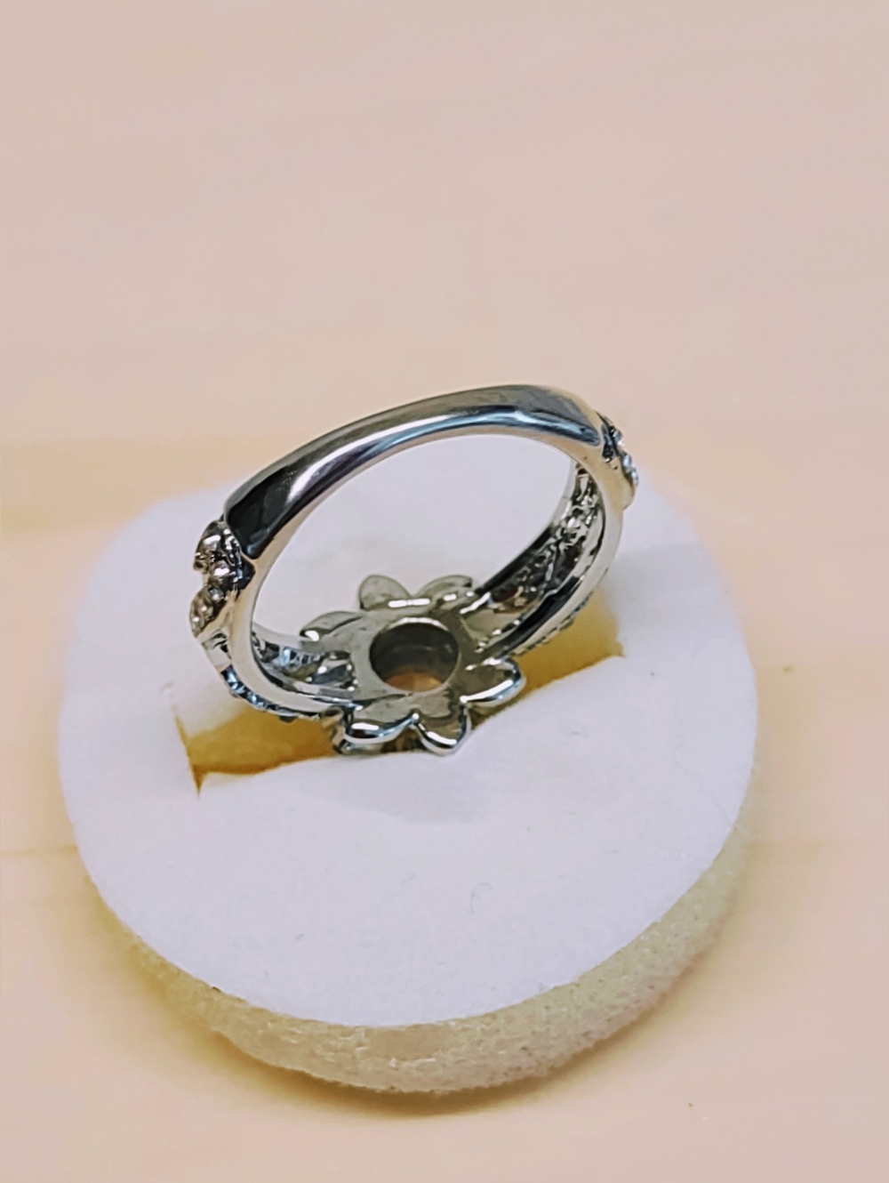 VICTORIAN STYLE RHODIUM PLATED STAINLESS STEEL CZ RING WOMEN'S SIZE 7 - Picture 4 of 6